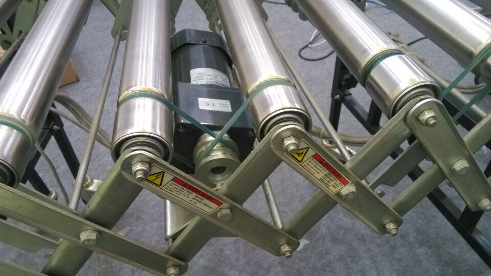 拉伸式滾筒輸送機供應(yīng)