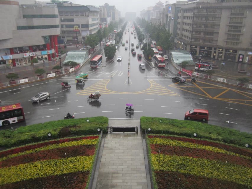 西安街道.jpg